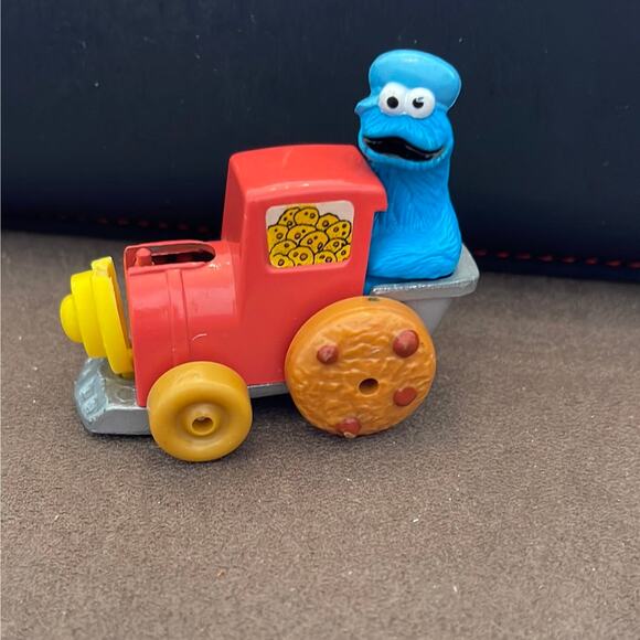 1981 Playskool Preschool Sesame Street Muppets Cookie Monster Train - Picture 1 of 5